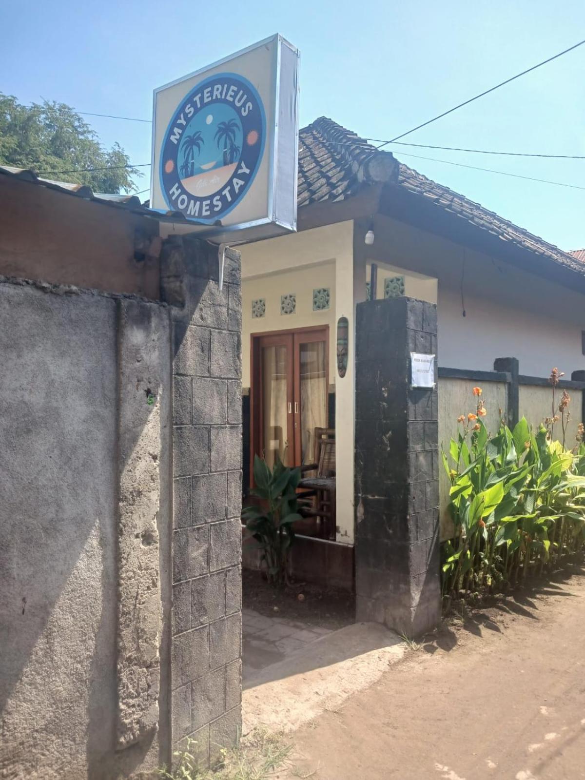 Mysterieus Gili Air Apartment Екстериор снимка